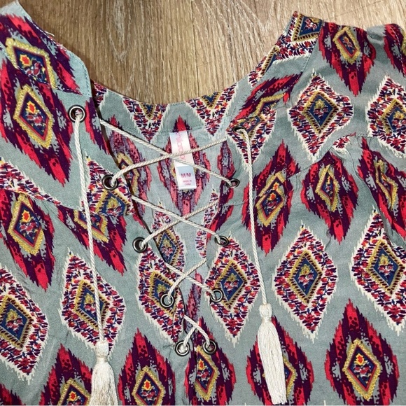 Xhilaration Women’s Size Medium Sleeveless lace-up Drawstring Top| Bohemela Boho - Picture 4 of 7